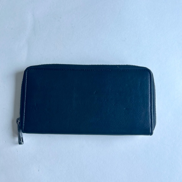 Rebecca Minkoff Black Leather RFID Blocking Zip Around Wallet - Picture 7 of 12